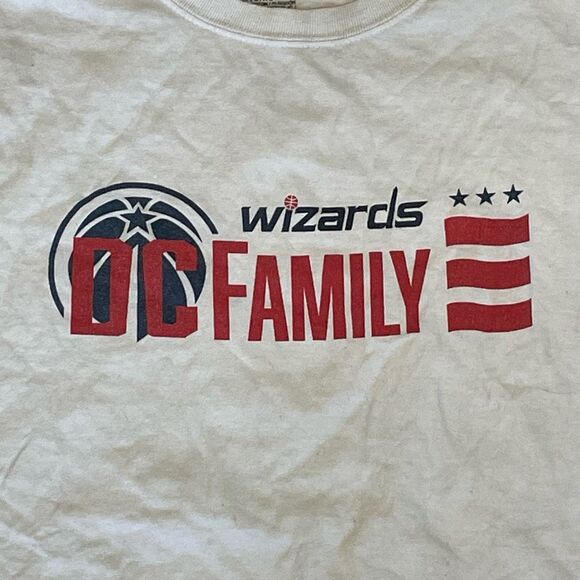 NBA Washington Wizards Basketball Graphic Tee White Red Blue Washington DC Famil - Picture 3 of 4